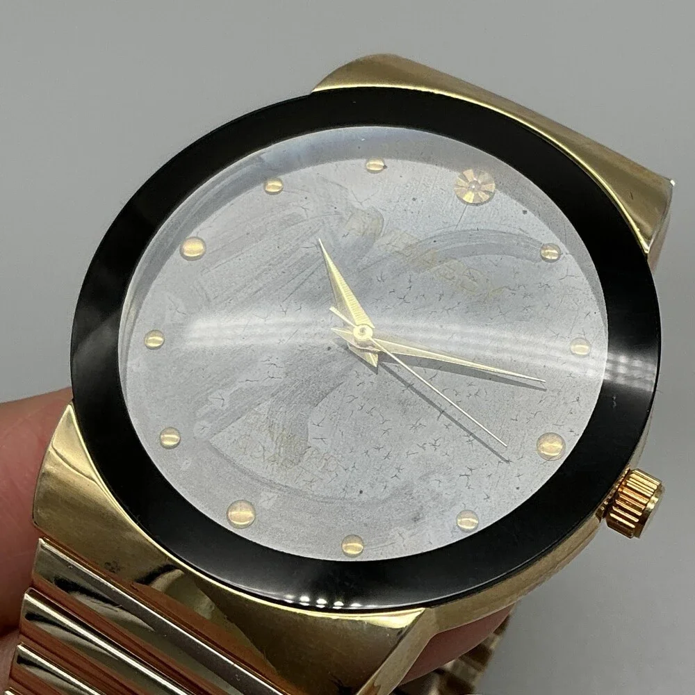 Embassy GEM10DD12 Mens Watch 41mm Black Dial Gold Tone Diamond New Battery